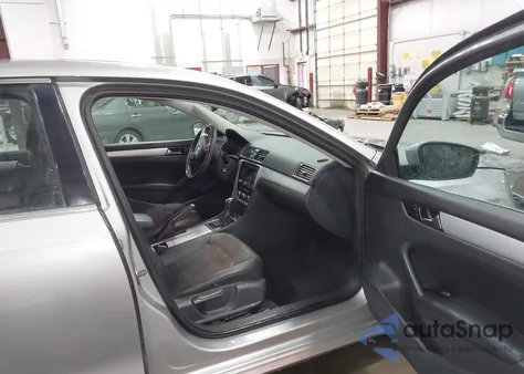 2012 Volkswagen Passat 2.0L Tdi Se z USA, uszkodzony, nr VIN 1VWBN7A3XCC109349